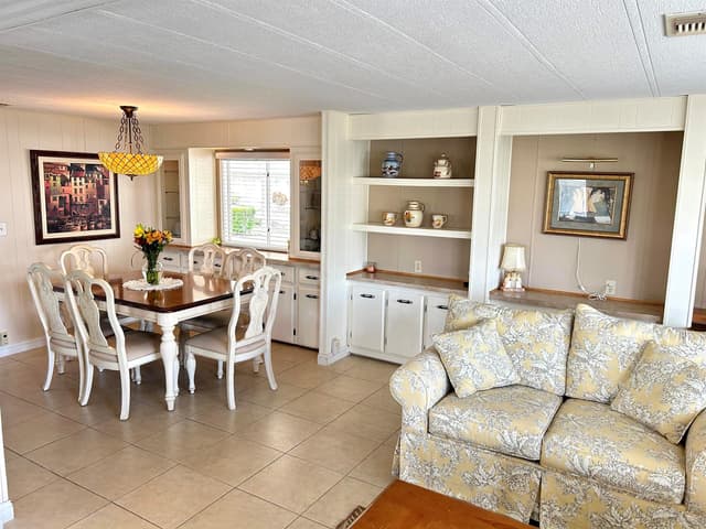 292 NW 53 Street, Deerfield Beach FL 33064 - Deerfield Beach, FL - Photo 6