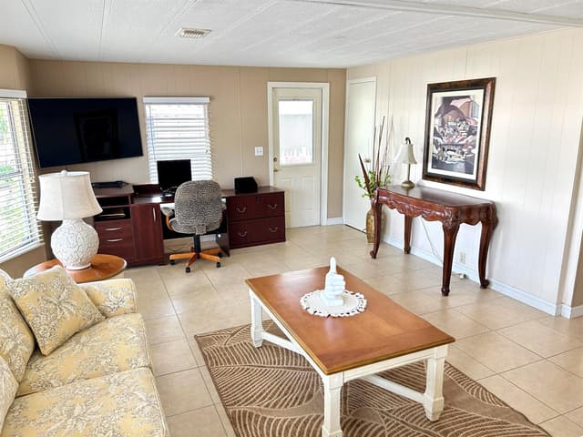 292 NW 53 Street, Deerfield Beach FL 33064 - Deerfield Beach, FL - Photo 3