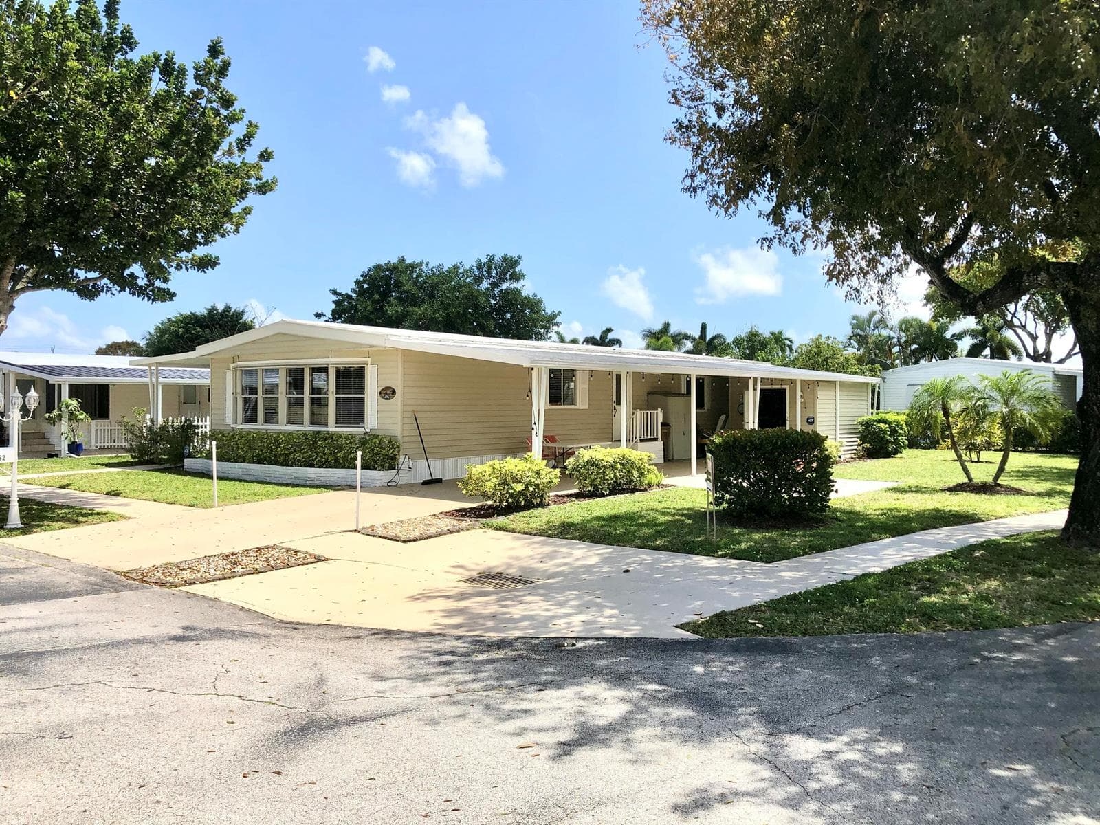 292 NW 53 Street, Deerfield Beach FL 33064 - Deerfield Beach, FL - Photo 1