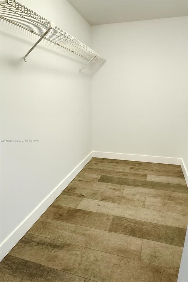 800 NE 199th St # 105D, Miami FL 33179 - Miami, FL - Photo 6