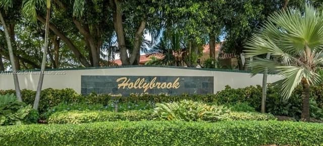 691 S HOLLYBROOK DR # 104, Pembroke Pines FL 33025 - Pembroke Pines, FL - Photo 3