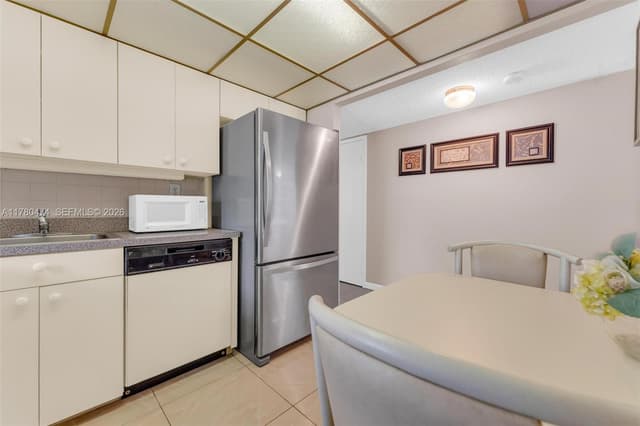2101 Atlantic Shores Blvd # 201, Hallandale Beach FL 33009 - Hallandale Beach, FL - Photo 5