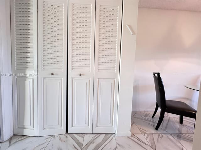 569 N Fanshaw  N # 569, Boca Raton FL 33434 - Boca Raton, FL - Photo 6