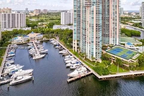 3370 Hidden Bay Dr # 610, Aventura FL 33180 - Aventura, FL - Photo 2