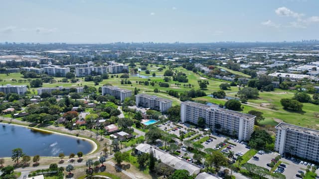3050 N Palm Aire Drive # 505, Pompano Beach FL 33069 - Pompano Beach, FL - Photo 3