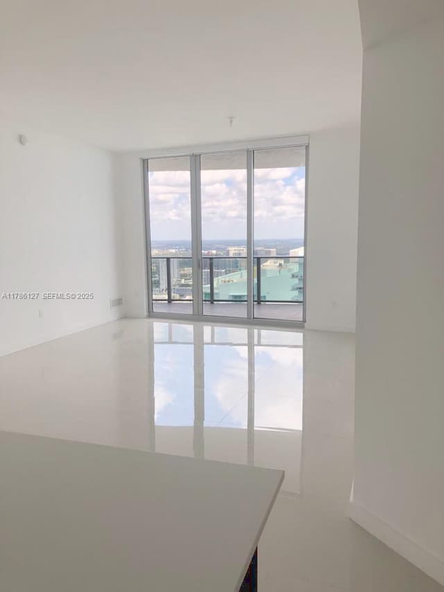 488 NE 18th St # 4905, Miami FL 33132 - Miami, FL - Photo 2