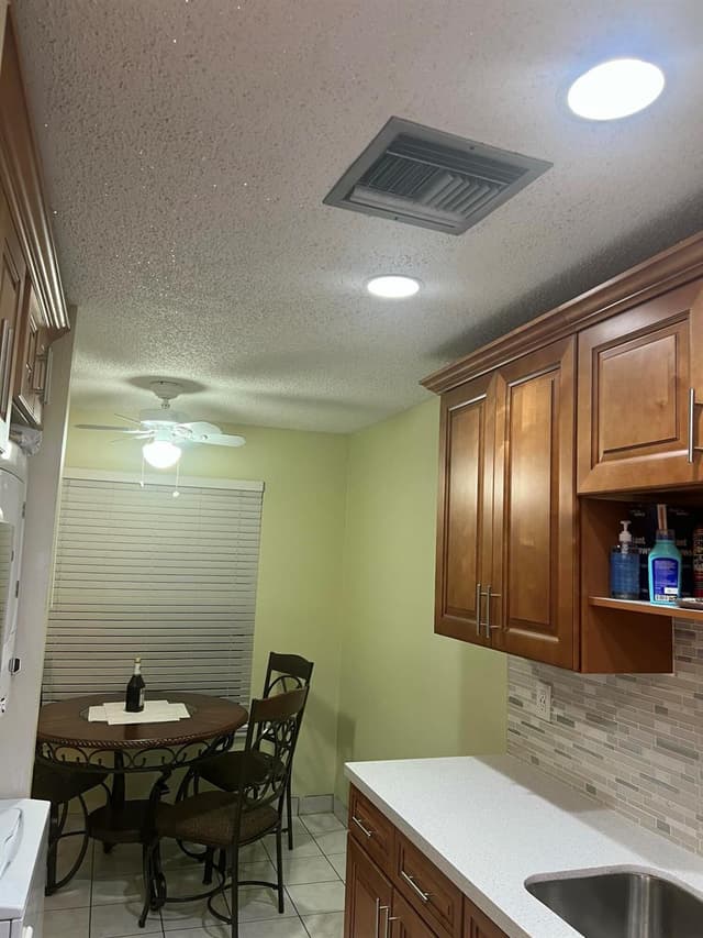 1835 NW 18th Street # 104, Delray Beach FL 33445 - Delray Beach, FL - Photo 4