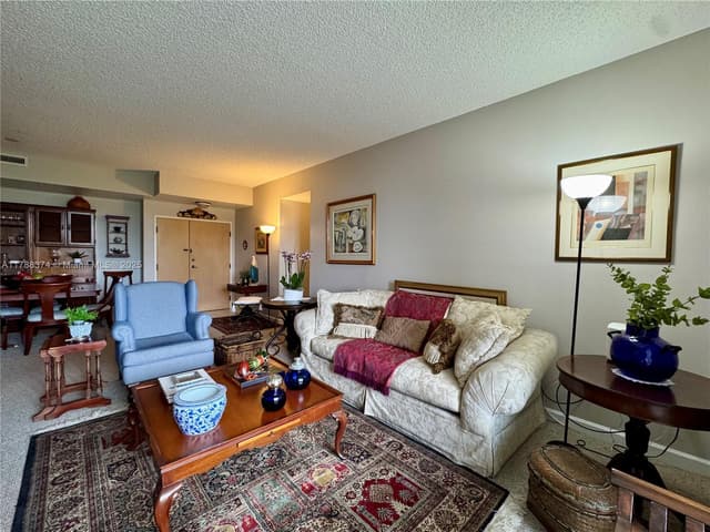 9805 NW 52nd St # 420, Doral FL 33178 - Doral, FL - Photo 5