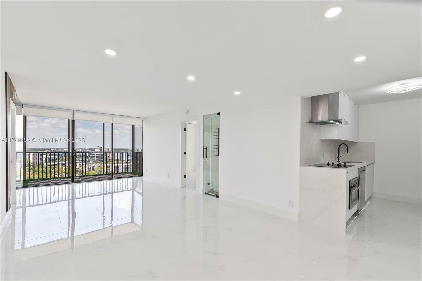 20335 W Country Club Dr # 1902, Aventura FL 33180