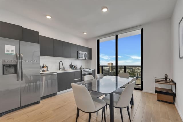 398 NE 5th St # 3901, Miami FL 33132 - Miami, FL - Photo 2