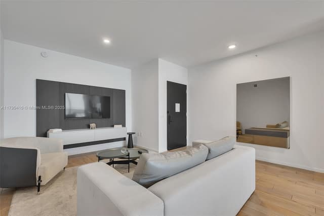 398 NE 5th St # 3901, Miami FL 33132 - Miami, FL - Photo 3