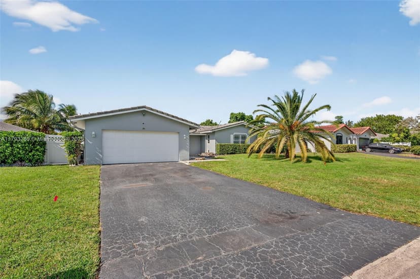 8588 NW 27th Dr, Coral Springs FL 33065