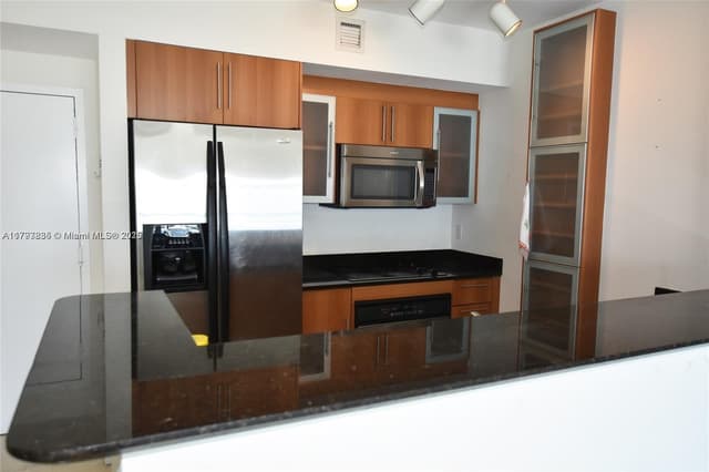 325 S Biscayne Blvd # 3822, Miami FL 33131 - Miami, FL - Photo 6