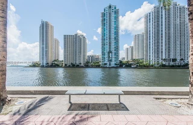 325 S Biscayne Blvd # 3822, Miami FL 33131 - Miami, FL - Photo 5