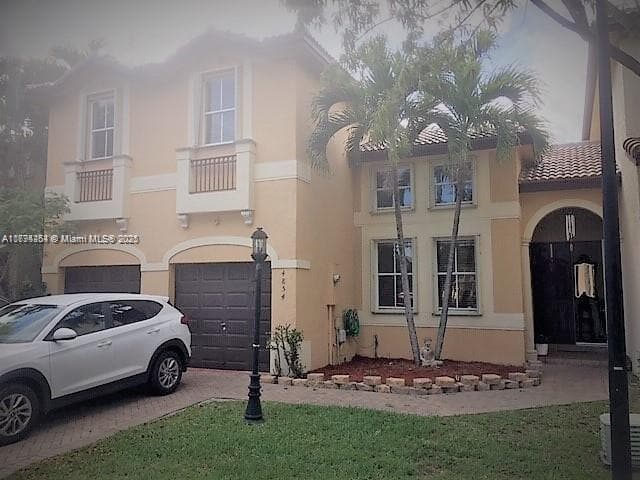 4854 NW 110th Pl, Doral FL 33178