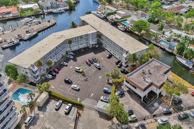 13105 Ixora Ct # 319, North Miami FL 33181 - North Miami, FL - Photo 4