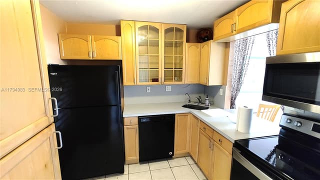 2101 Atlantic Shores Blvd # 415, Hallandale Beach FL 33009 - Hallandale Beach, FL - Photo 3