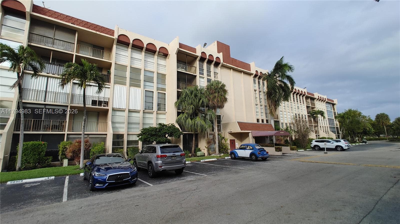 2101 Atlantic Shores Blvd # 415, Hallandale Beach FL 33009 - Hallandale Beach, FL - Photo 1