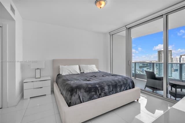 200 Biscayne Boulevard Way # 4012, Miami FL 33131 - Miami, FL - Photo 7