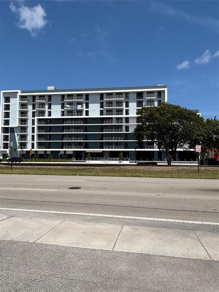 2125 Polk Street, Hollywood FL 33020