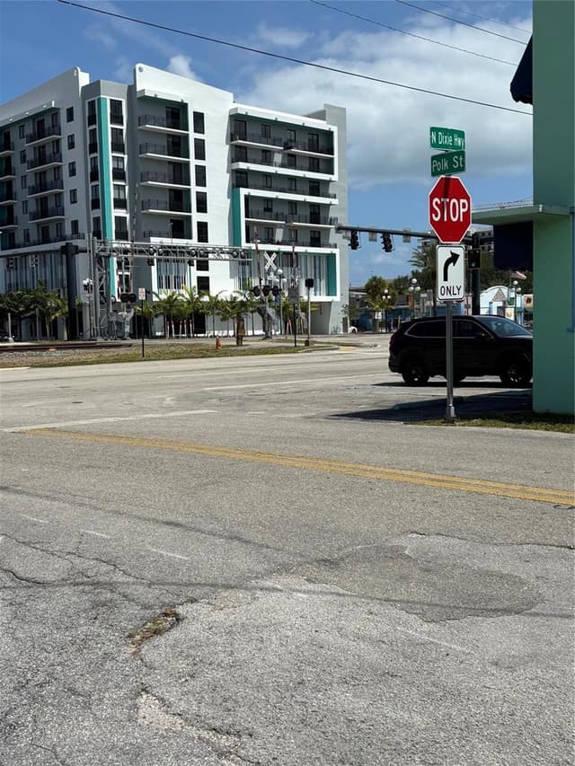 2127 Polk Street, Hollywood FL 33020 - Hollywood, FL - Photo 2