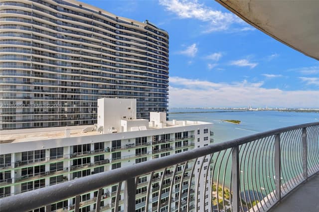 1750 N Bayshore Dr # 4007, Miami FL 33132 - Miami, FL - Photo 3
