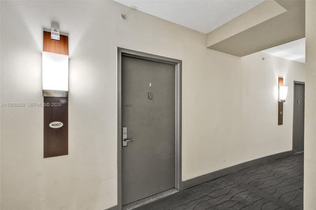 1750 N Bayshore Dr # 4007, Miami FL 33132 - Miami, FL - Photo 4