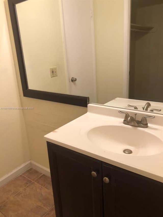 492 NW 165th St Rd # C514, Miami FL 33169 - Miami, FL - Photo 5