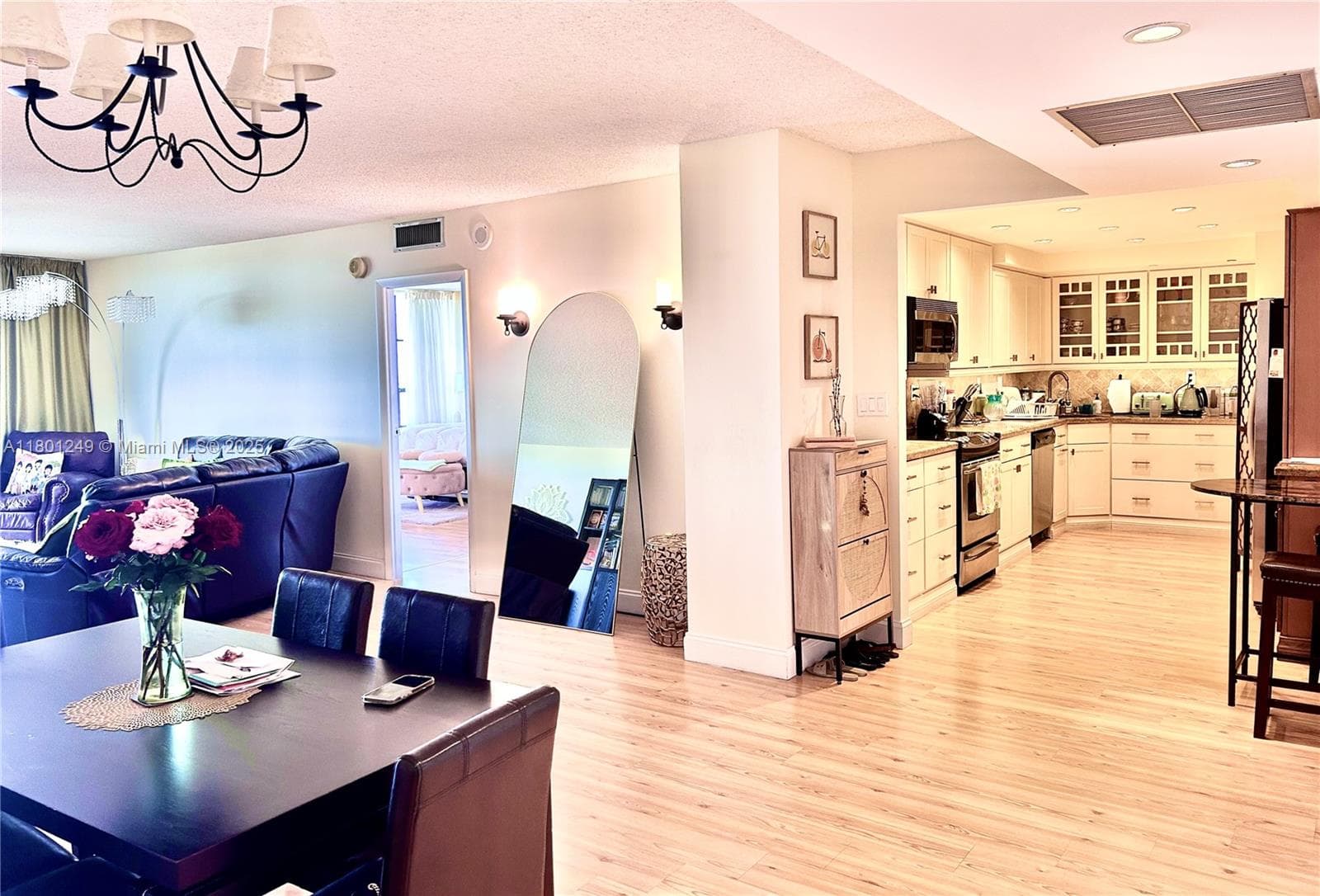 600 Three Islands Blvd # 905, Hallandale Beach FL 33009 - Hallandale Beach, FL - Photo 1