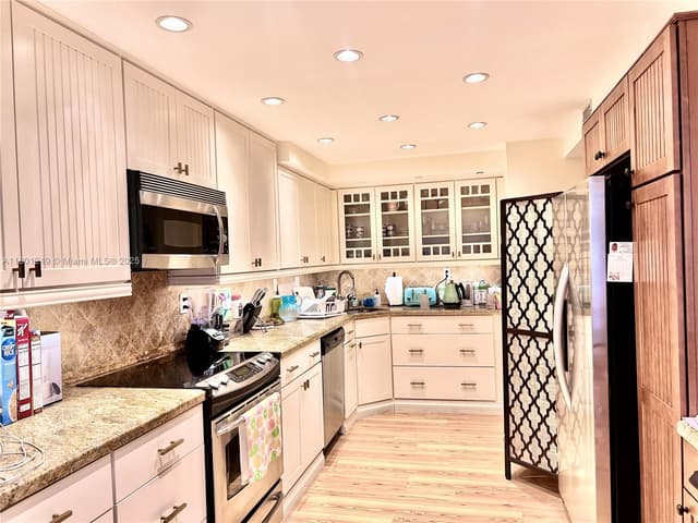 600 Three Islands Blvd # 905, Hallandale Beach FL 33009 - Hallandale Beach, FL - Photo 4