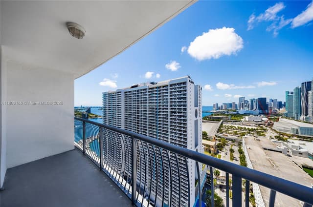 1750 N Bayshore Dr # 3308, Miami FL 33132 - Miami, FL - Photo 2