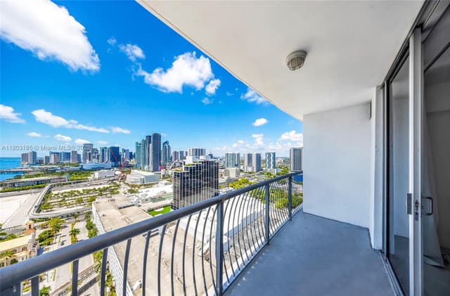 1750 N Bayshore Dr # 3308, Miami FL 33132 - Miami, FL - Photo 3