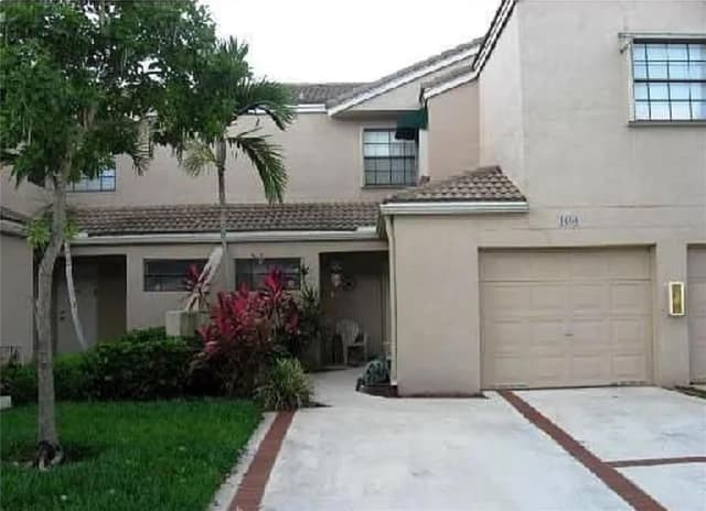 1668 Cypress Pointe Drive # 1668, Coral Springs FL 33071 - Coral Springs, FL - Photo 2