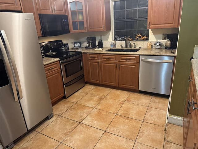 1668 Cypress Pointe Drive # 1668, Coral Springs FL 33071 - Coral Springs, FL - Photo 6