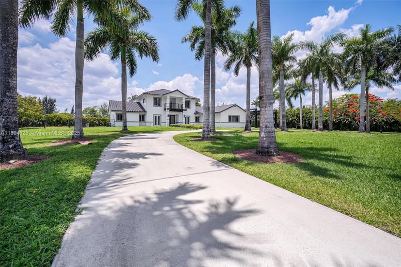 5121 SW 210th Ter, Southwest Ranches FL 33332