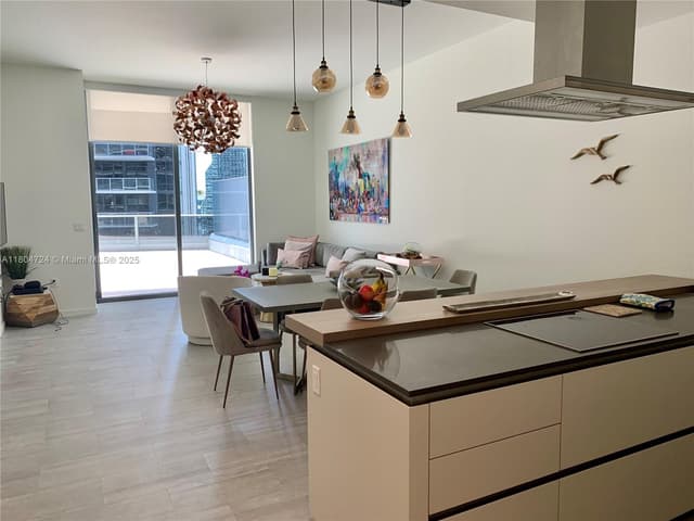 1000 Brickell Plz # 1805, Miami FL 33131 - Miami, FL - Photo 5