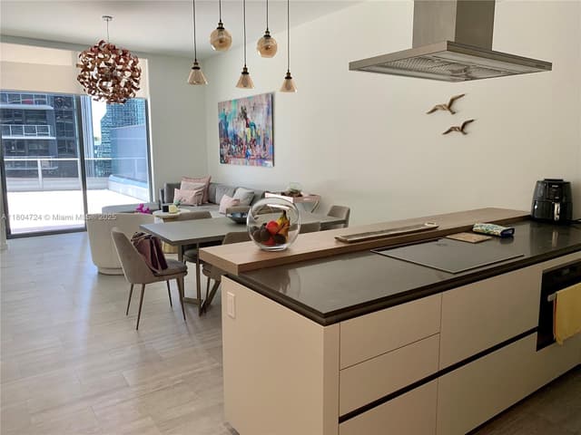 1000 Brickell Plz # 1805, Miami FL 33131 - Miami, FL - Photo 4