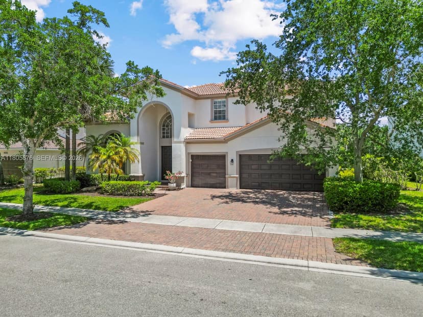 19165 N Gardenia Ave, Weston FL 33332