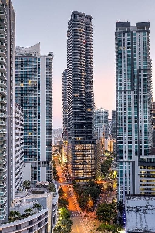 1000 Brickell Plz # 2705, Miami FL 33131 - Miami, FL - Photo 2