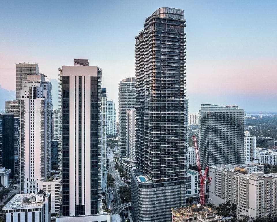 1000 Brickell Plz # 2705, Miami FL 33131 - Miami, FL - Photo 1