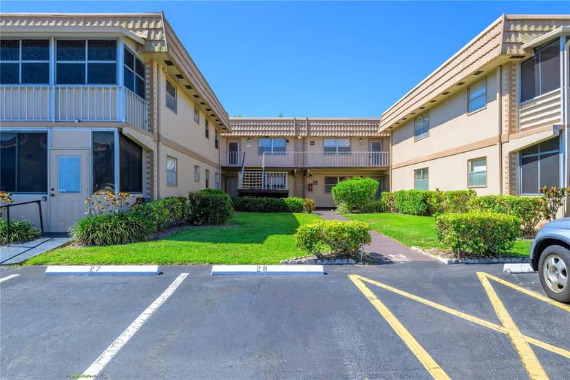 633 Brittany # 633, Delray Beach FL 33446