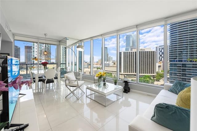 485 Brickell Ave # 1604, Miami FL 33131 - Miami, FL - Photo 2