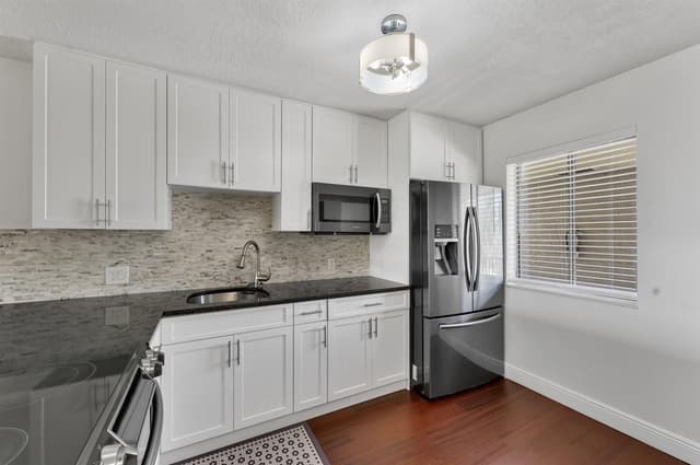 4489 Luxemburg Court # 306, Lake Worth FL 33467 - Lake Worth, FL - Photo 7