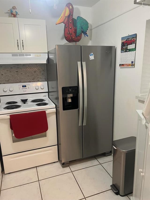 132 Berkshire F, West Palm Beach FL 33417 - West Palm Beach, FL - Photo 2