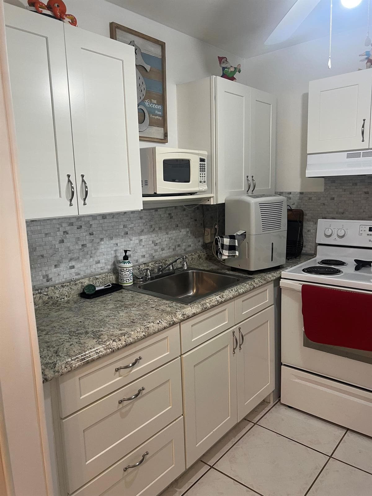 132 Berkshire F, West Palm Beach FL 33417 - West Palm Beach, FL - Photo 1
