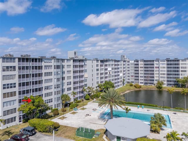 1770 NE 191st St # 1, Miami FL 33179 - Miami, FL - Photo 7