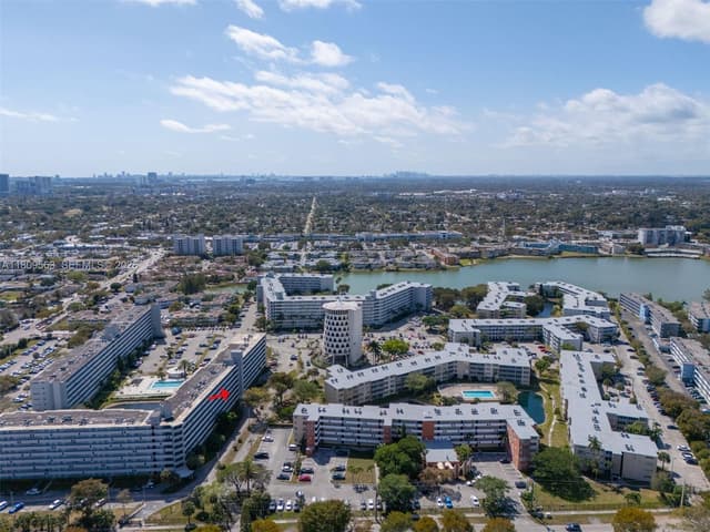 1770 NE 191st St # 1, Miami FL 33179 - Miami, FL - Photo 4