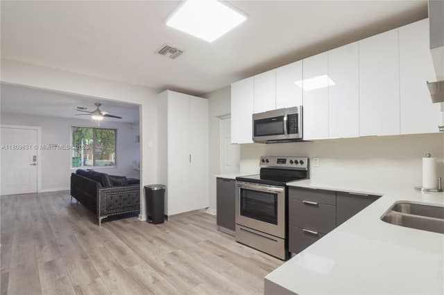 6039 SW 38th St, Miramar FL 33023 - Miramar, FL - Photo 6