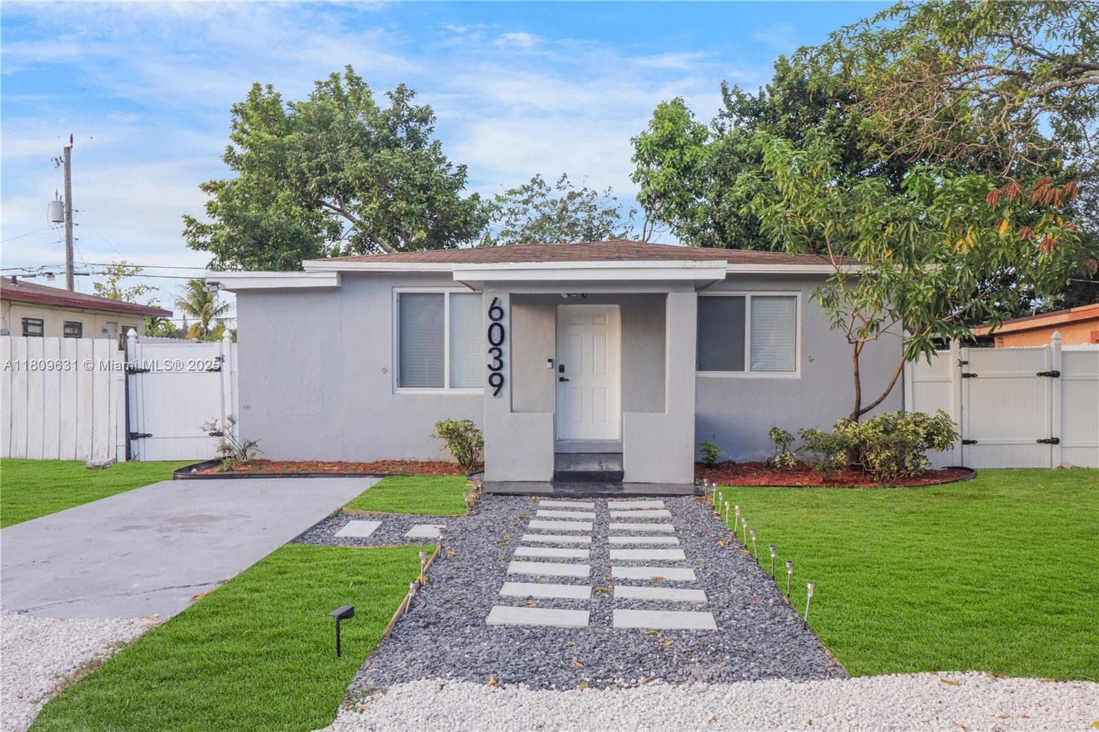 6039 SW 38th St, Miramar FL 33023 - Miramar, FL - Photo 1
