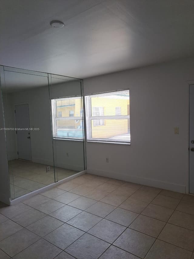1975 NE 135th St # 2D, North Miami FL 33181 - North Miami, FL - Photo 4